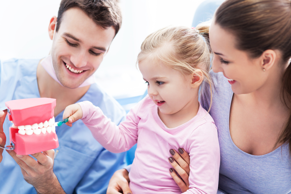 A Che Et Fare La Prima Visita Dal Dentista Mamme It